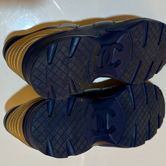 Chanel Leather Sneakers  41 - Picture 6 of 6